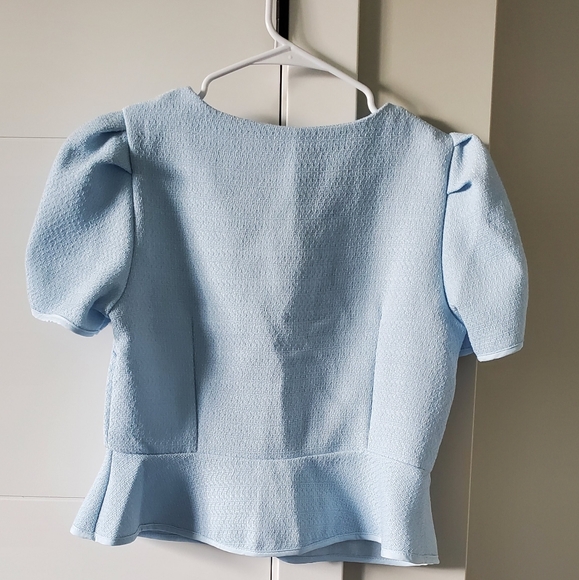 blouse - Picture 4 of 4